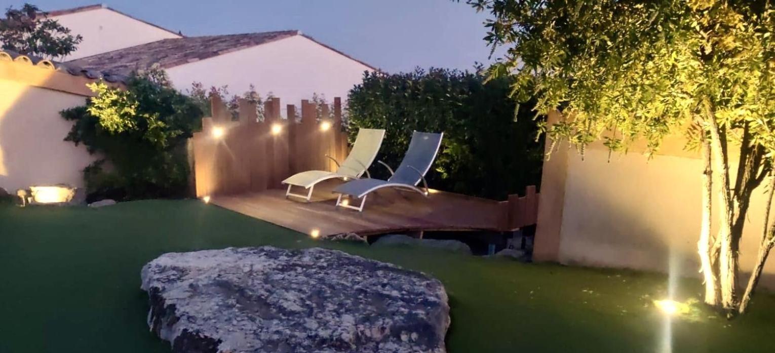 2 Hebergements - 10 Couchages - Parking, Piscine, Jacuzzi - Convivialite Roquebrune-sur Argens Exteriér fotografie