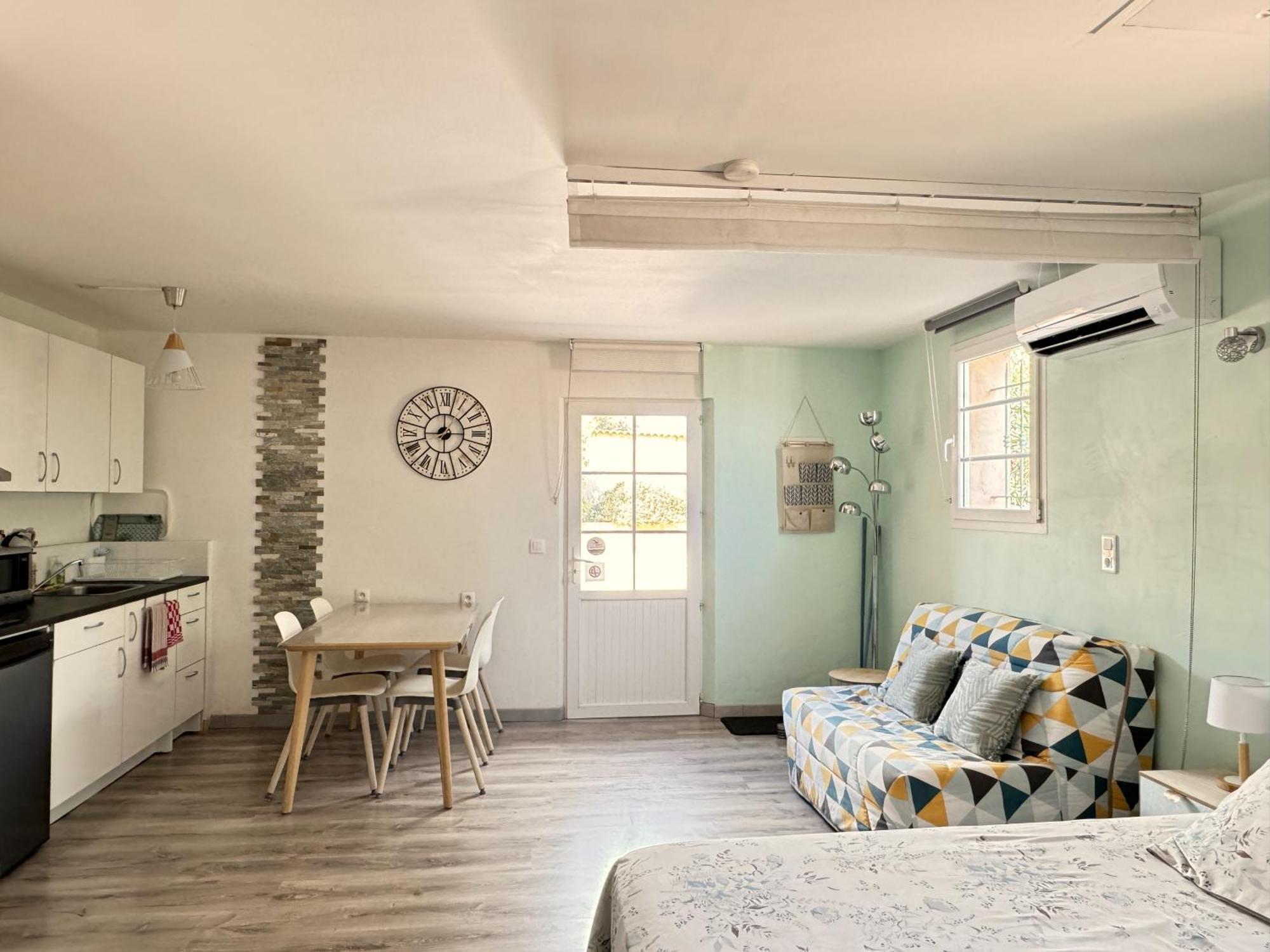 2 Hebergements - 10 Couchages - Parking, Piscine, Jacuzzi - Convivialite Roquebrune-sur Argens Exteriér fotografie