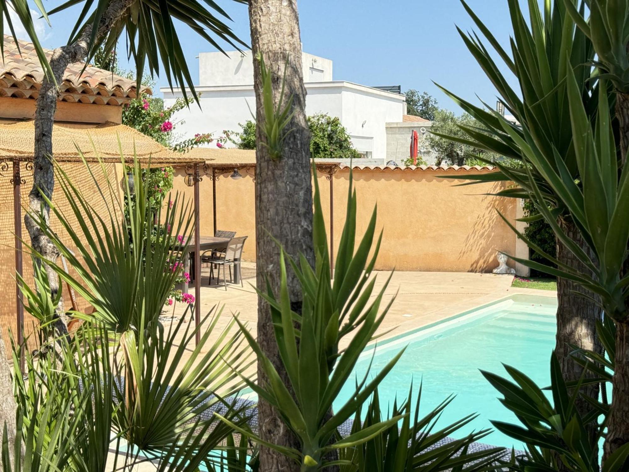 2 Hebergements - 10 Couchages - Parking, Piscine, Jacuzzi - Convivialite Roquebrune-sur Argens Exteriér fotografie